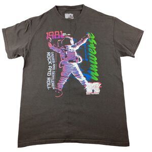 MTV T-shirt Men's Medium Gray Astronaut Rock and Roll 1981 Explore the Universe